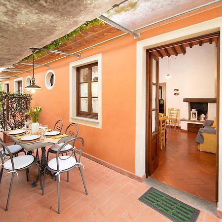 Casetta Di Butia, Gelsomino Apartment Борго а Моцано Екстериор снимка